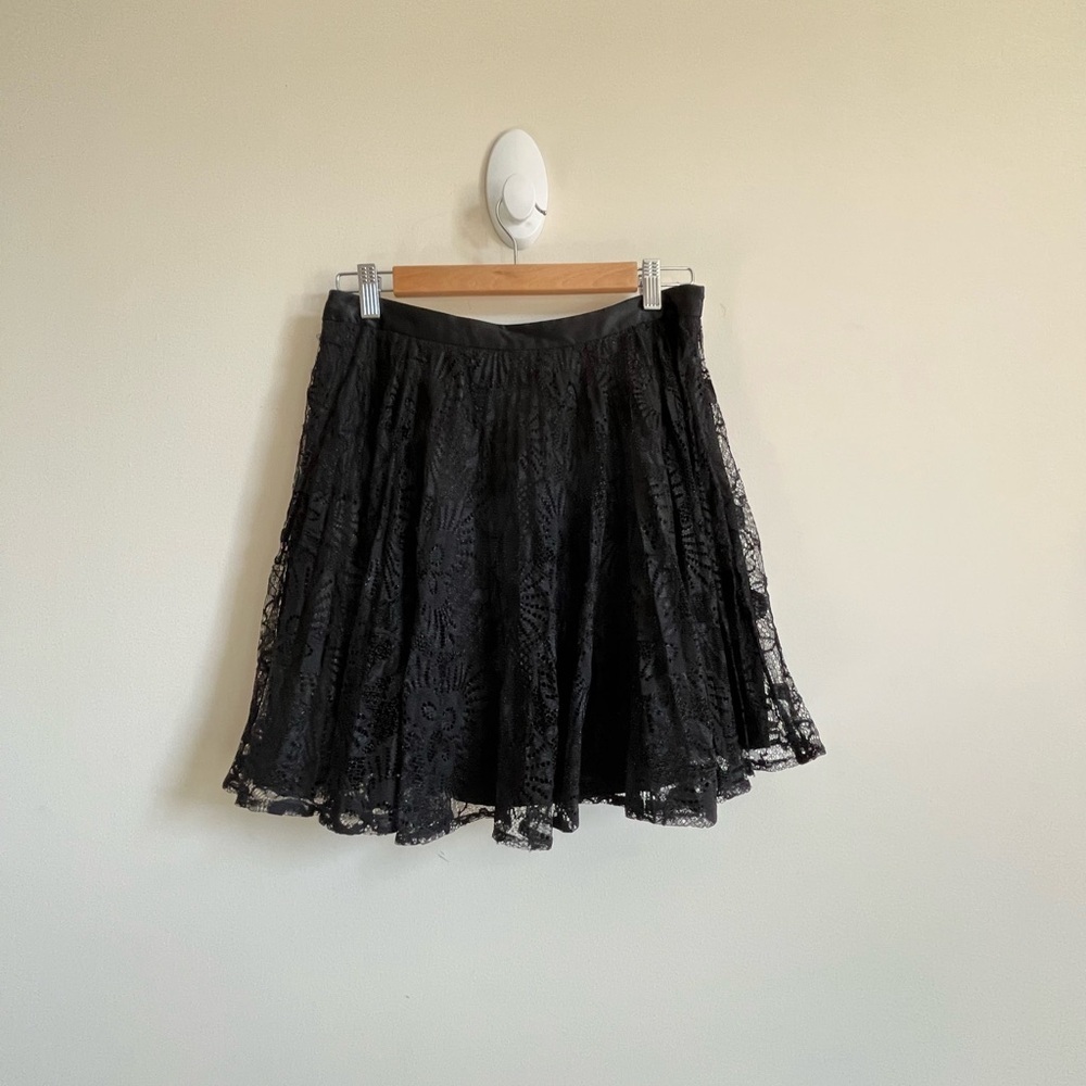 VTG Milly of New York Black Lined Pleated Lace Short Flare Skirt Womens Sz 4 - Picture 3 of 12